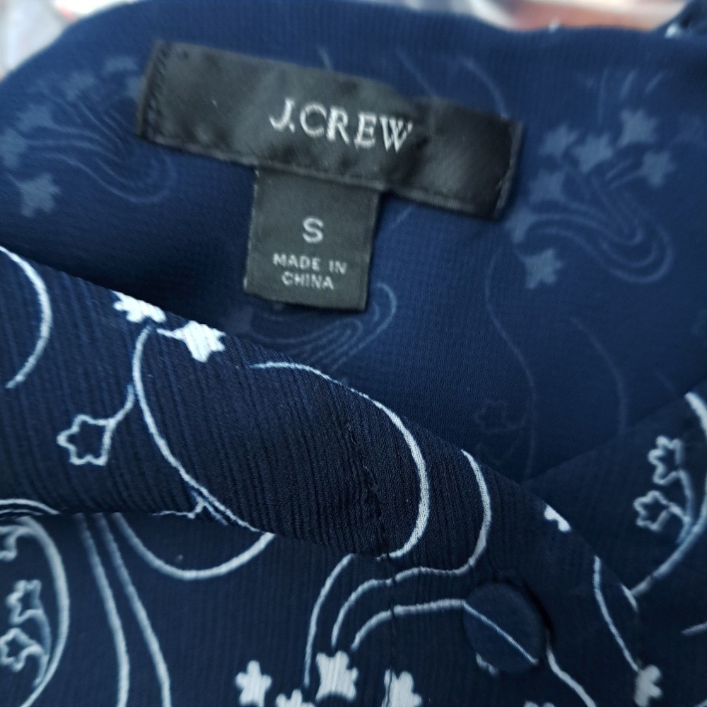J Crew Blouse Womens S Navy Square Neck Flutter Sleeve Floral Print Lightweight - Picture 8 of 8